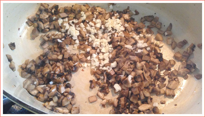 mushroom-artichoke-risotto-preparation