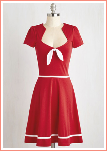 red-dress-with-white-bow