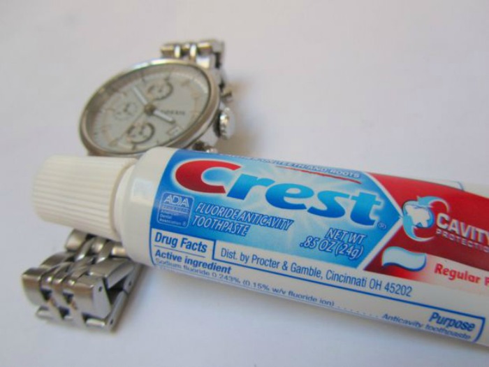 Polish Jewelry with Toothpaste