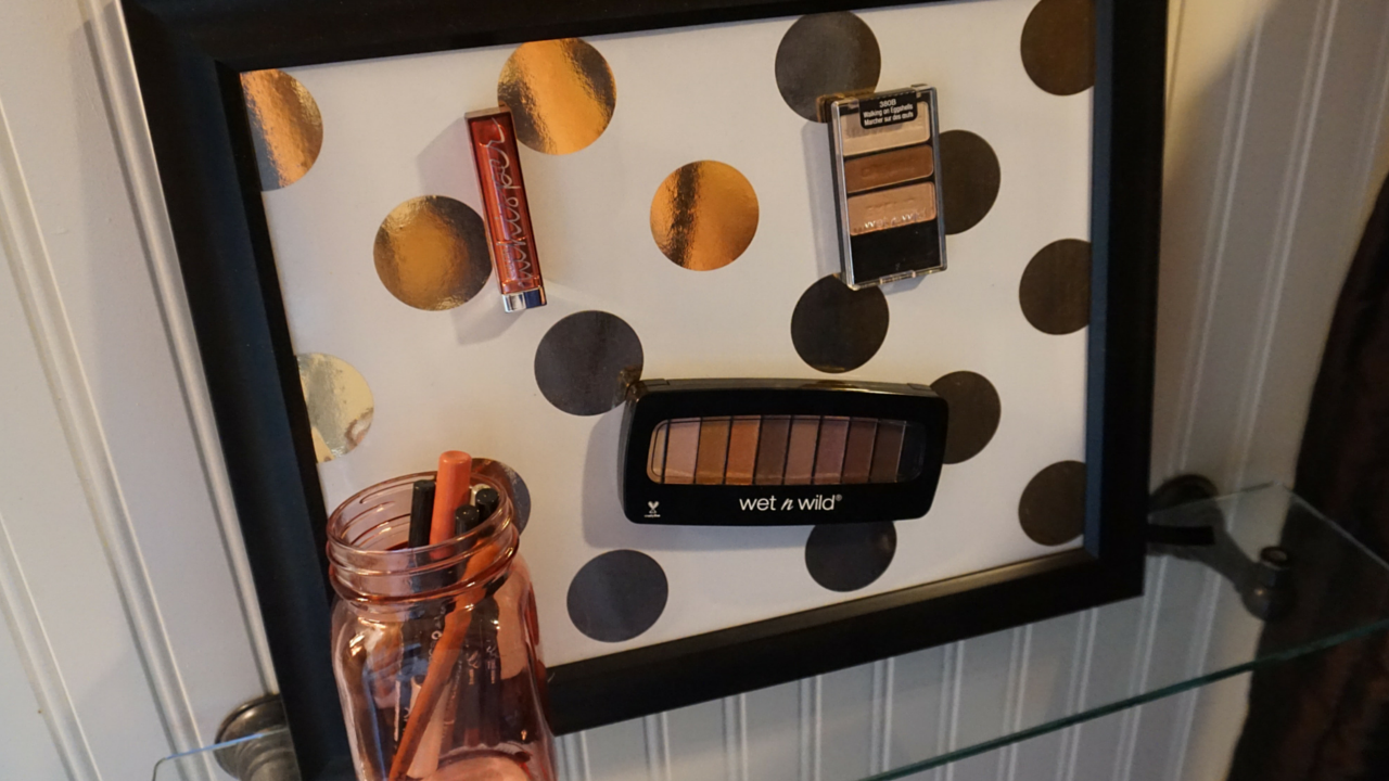 DIY magnetic makeup board